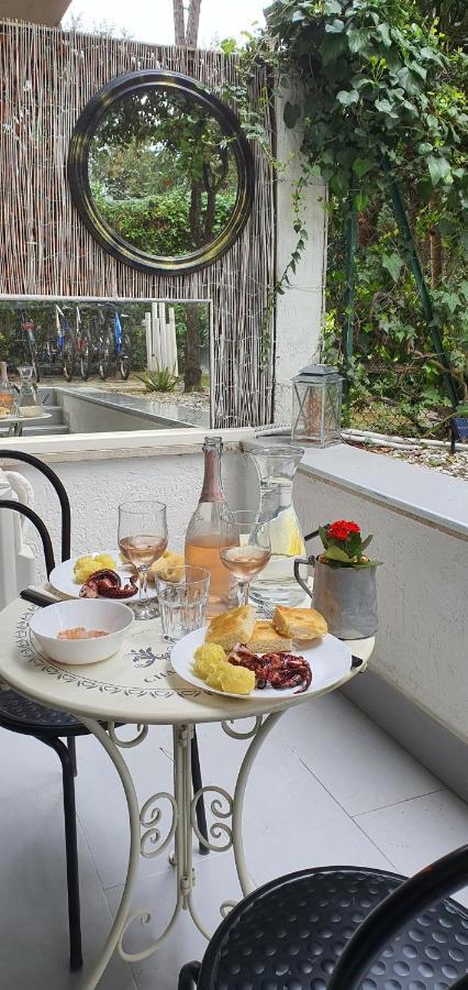 Domusauroom, Relax Nel Cuore Della Versilia - Pet Friendly 비아레지오 외부 사진