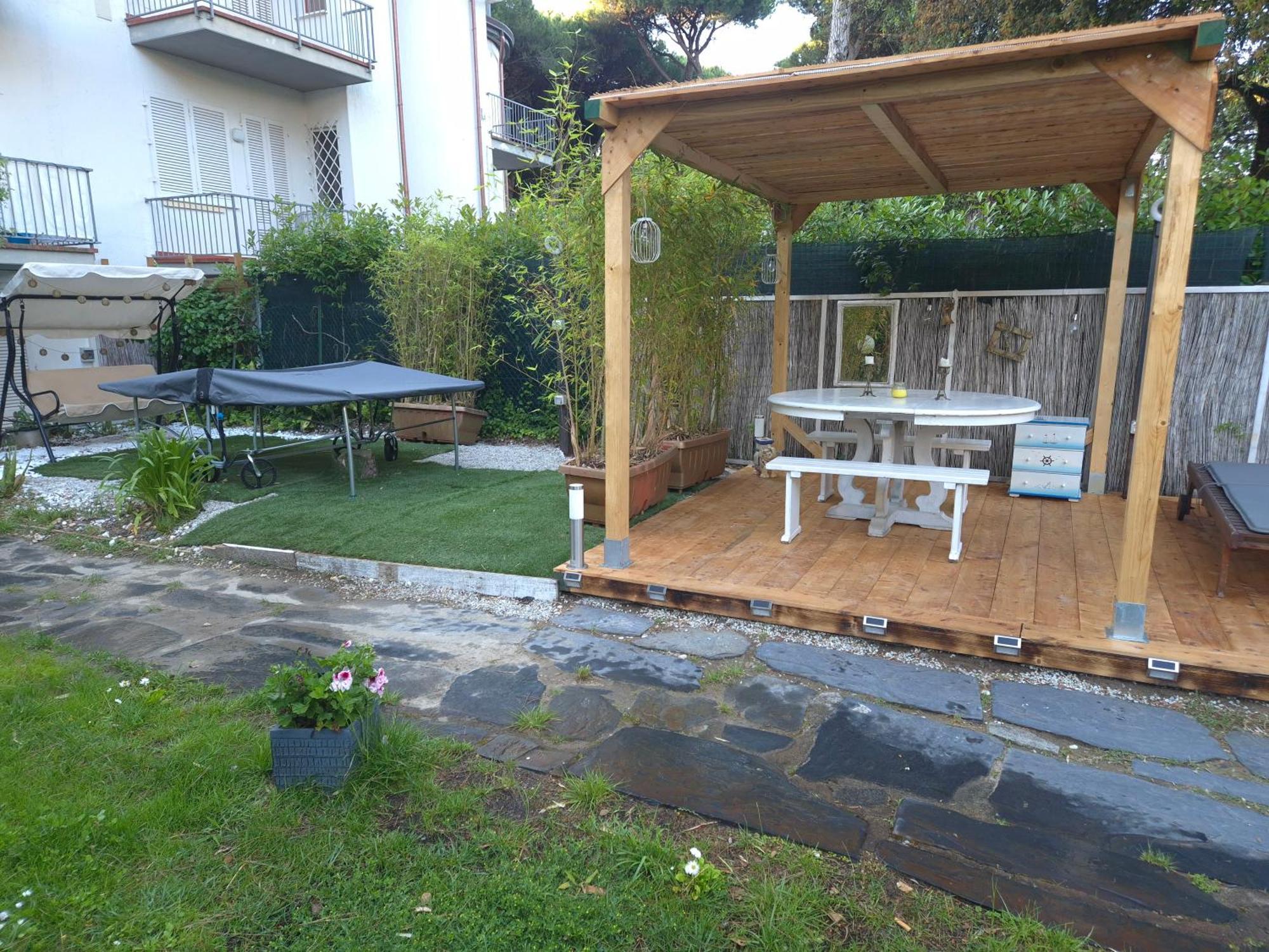 Domusauroom, Relax Nel Cuore Della Versilia - Pet Friendly 비아레지오 외부 사진