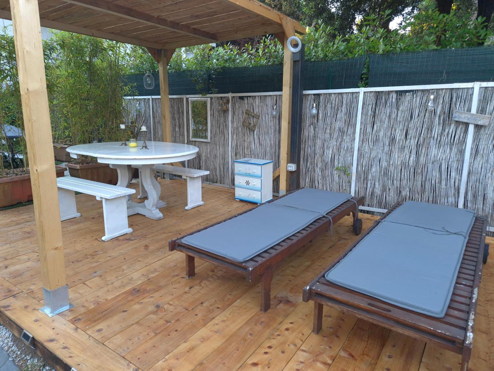 Domusauroom, Relax Nel Cuore Della Versilia - Pet Friendly 비아레지오 외부 사진